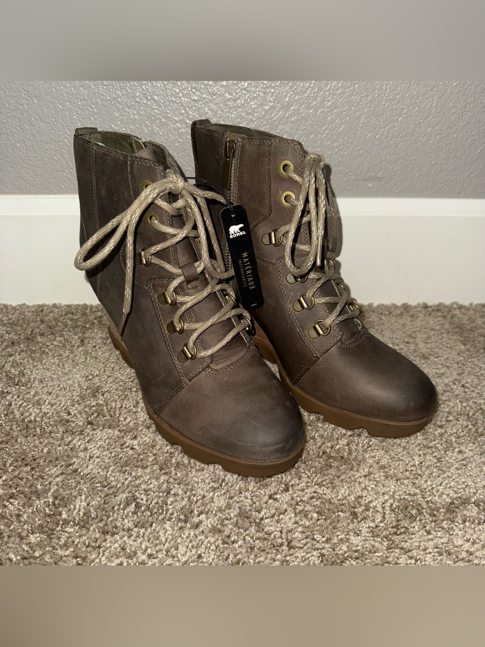 Brand New Sorel Joan of Arctic Lace-Up Wedge Boot